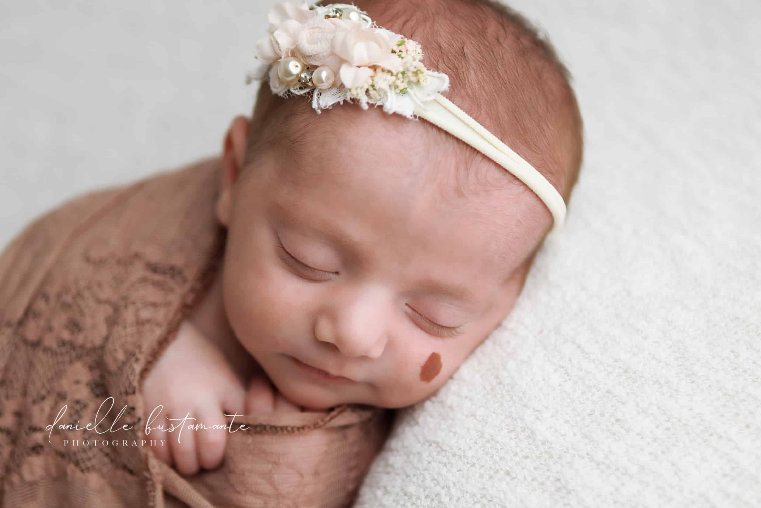 Windham-NH-Newborn-closeup